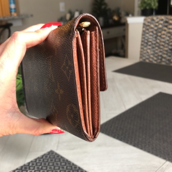 Lv wallets SOLD - Picture 3 of 10